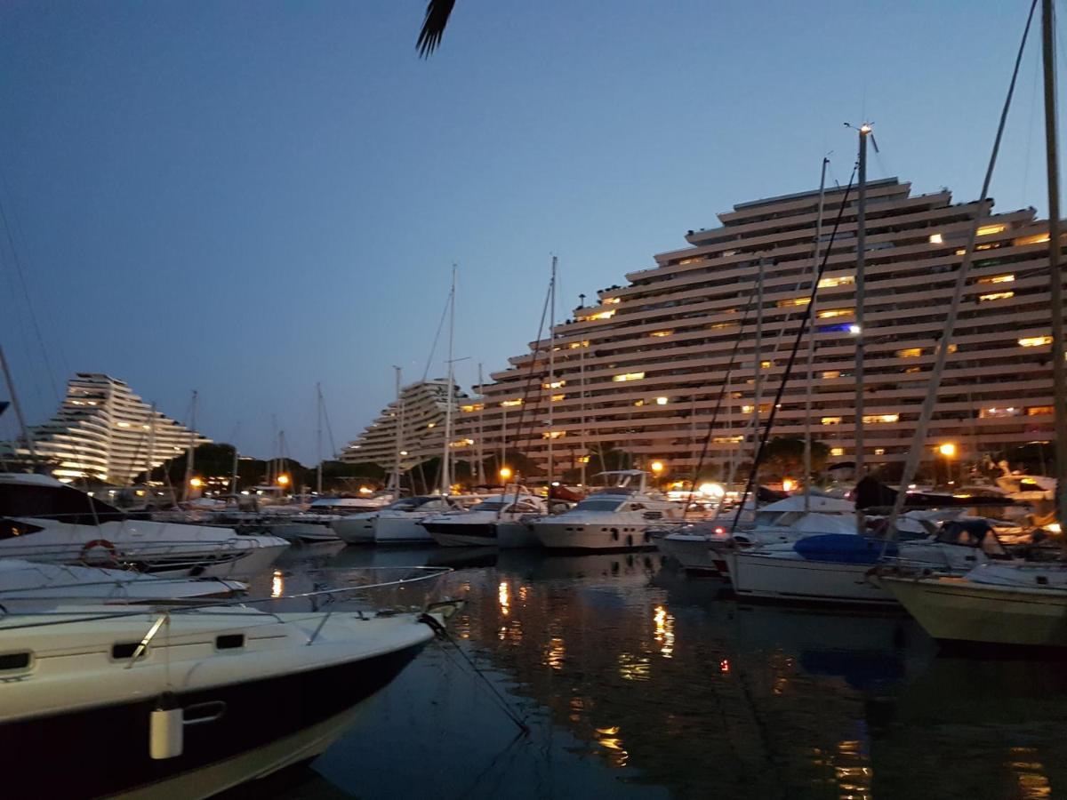 Lovely Apartment In Marina Baie Des Anges- Baronnet - Sew View, Free Parking Spaces On Site, Restaurants, Beach, Supermarket 卢贝新城 外观 照片