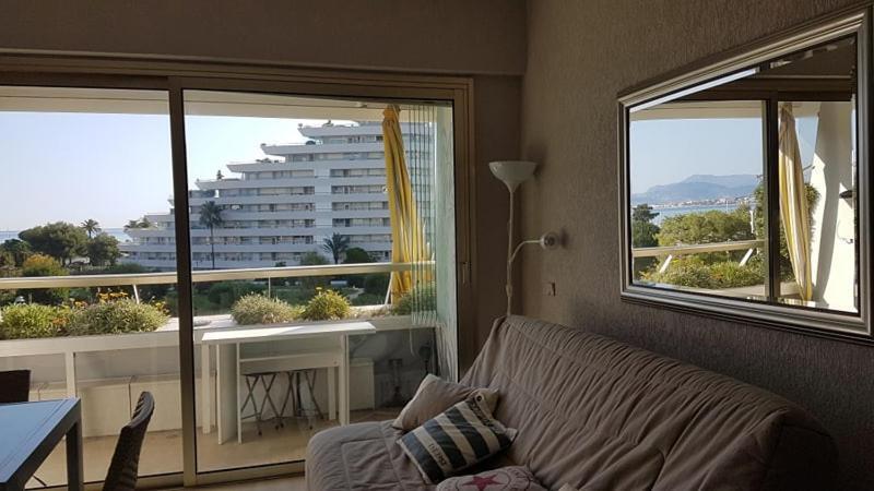 Lovely Apartment In Marina Baie Des Anges- Baronnet - Sew View, Free Parking Spaces On Site, Restaurants, Beach, Supermarket 卢贝新城 外观 照片