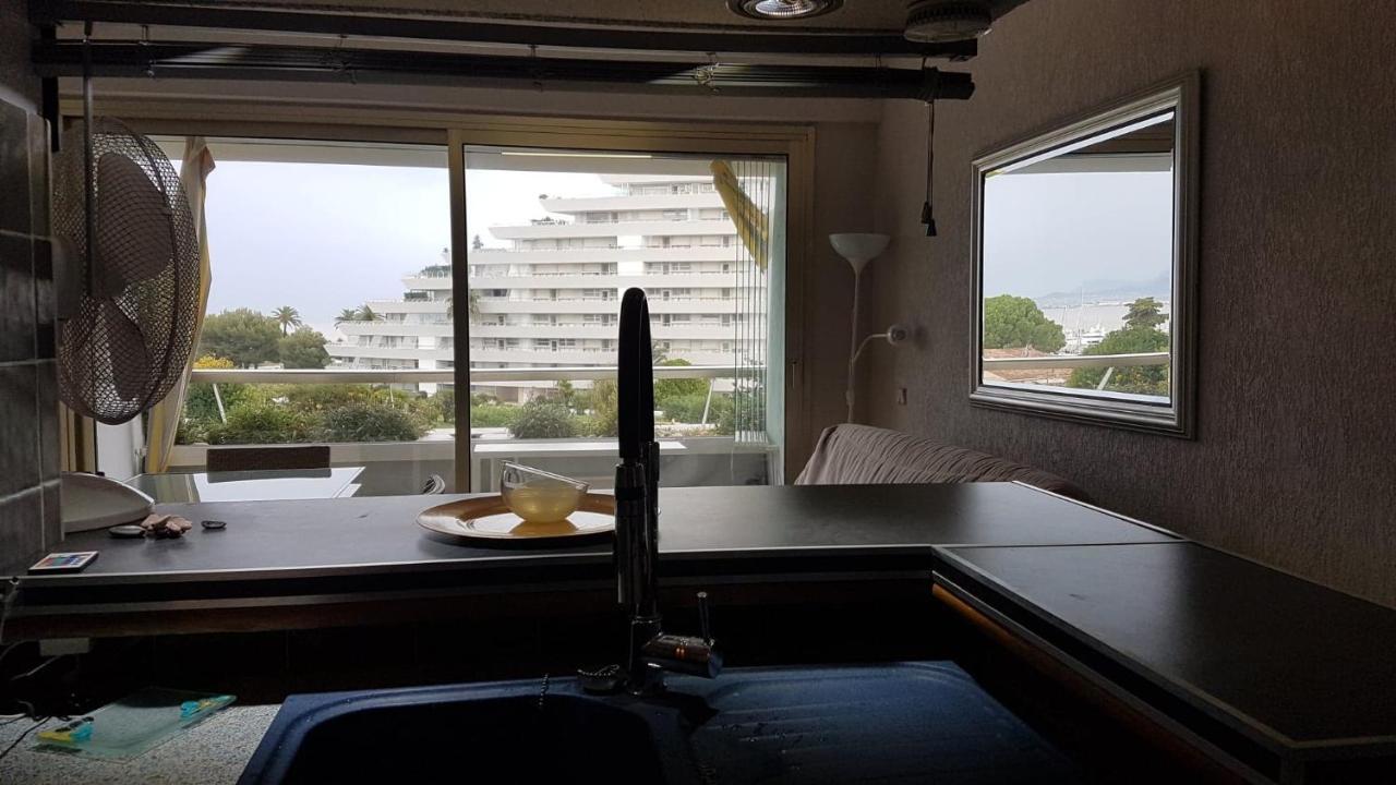 Lovely Apartment In Marina Baie Des Anges- Baronnet - Sew View, Free Parking Spaces On Site, Restaurants, Beach, Supermarket 卢贝新城 外观 照片